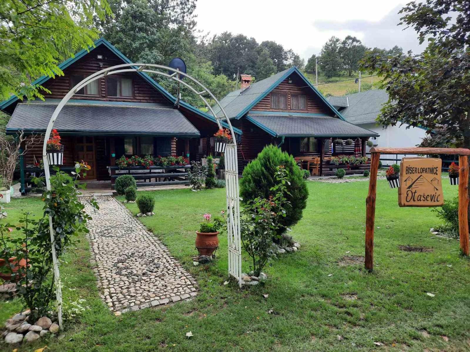 Holiday Homes Biser Lopatnice Lopatnica Exteriör bild