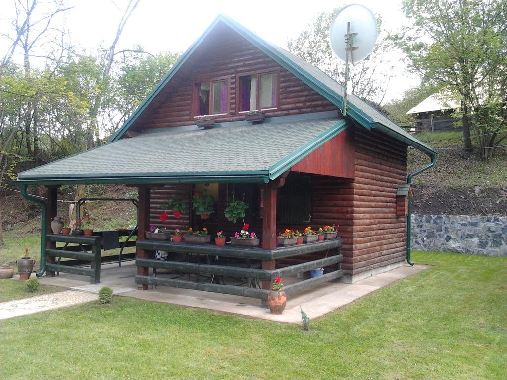 Holiday Homes Biser Lopatnice Lopatnica Exteriör bild