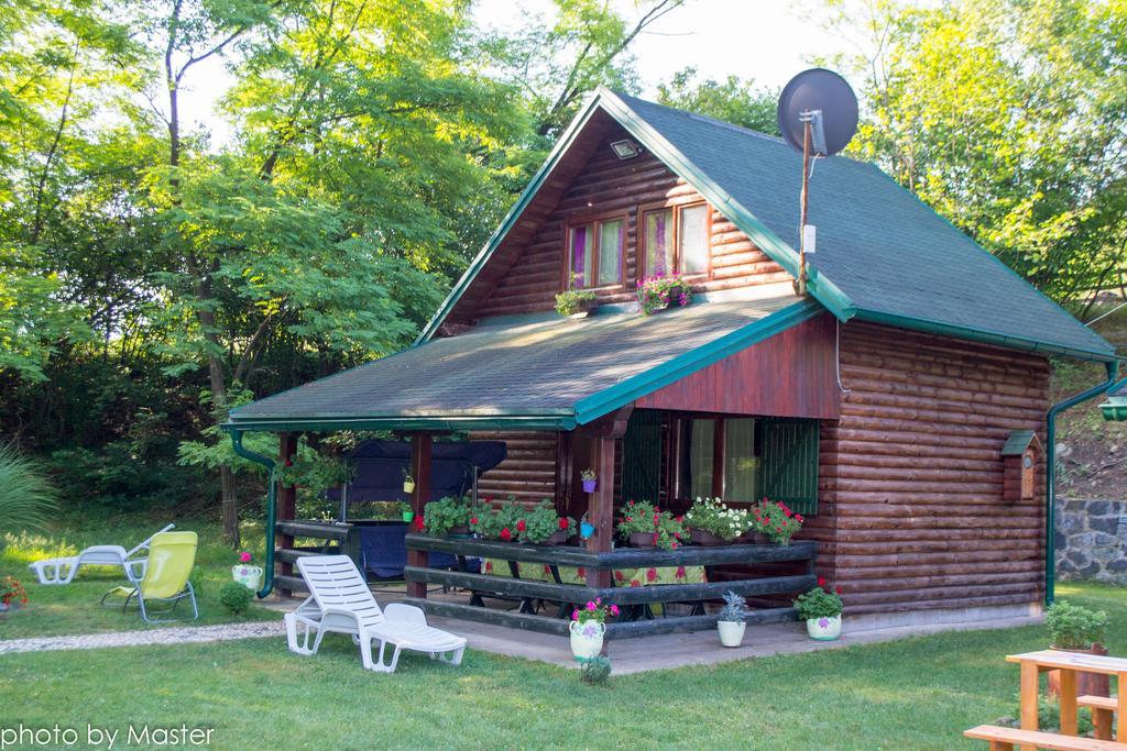 Holiday Homes Biser Lopatnice Lopatnica Exteriör bild