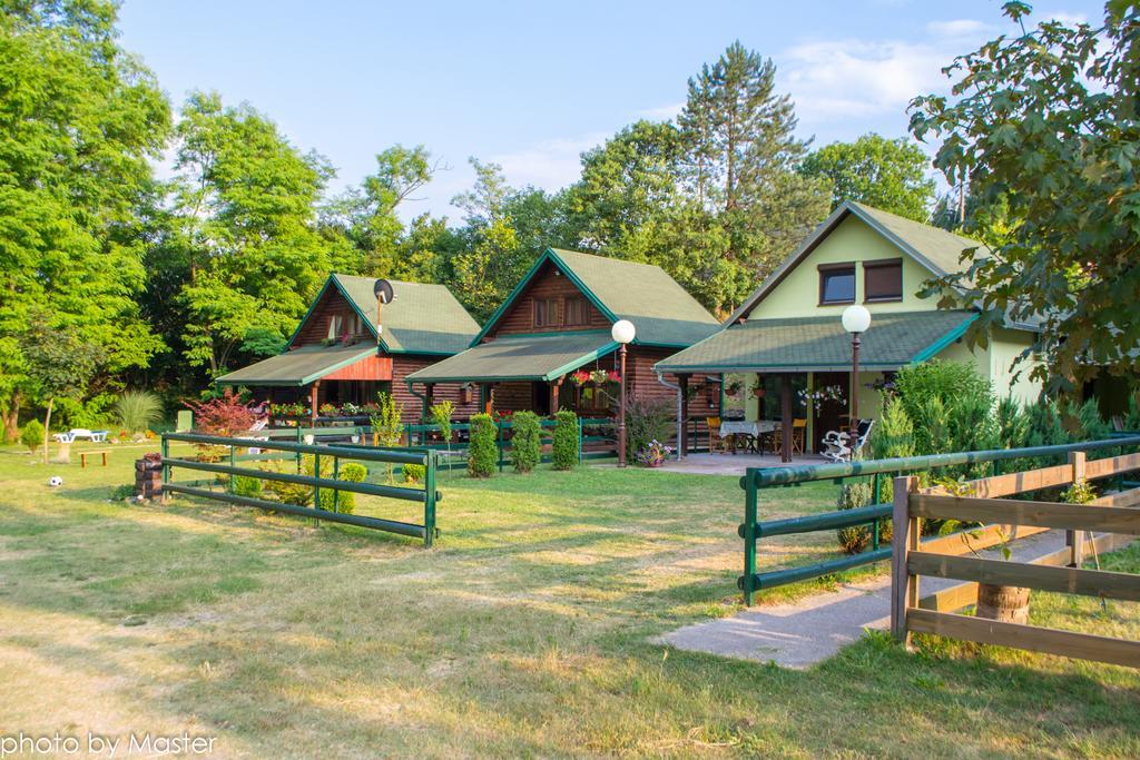 Holiday Homes Biser Lopatnice Lopatnica Exteriör bild