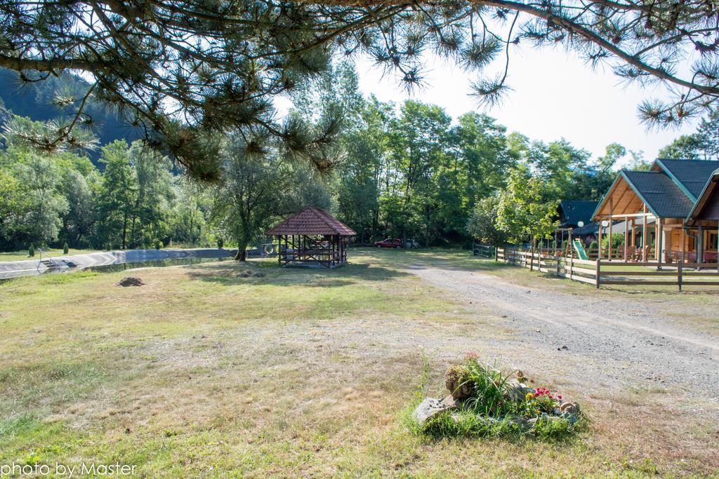 Holiday Homes Biser Lopatnice Lopatnica Exteriör bild