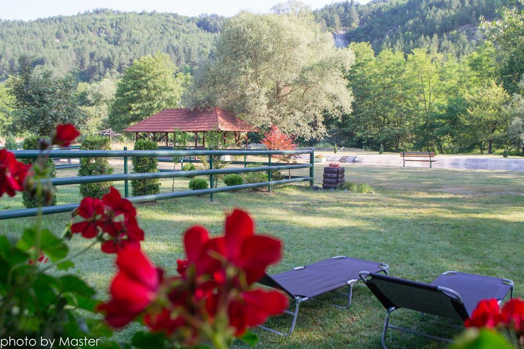 Holiday Homes Biser Lopatnice Lopatnica Exteriör bild